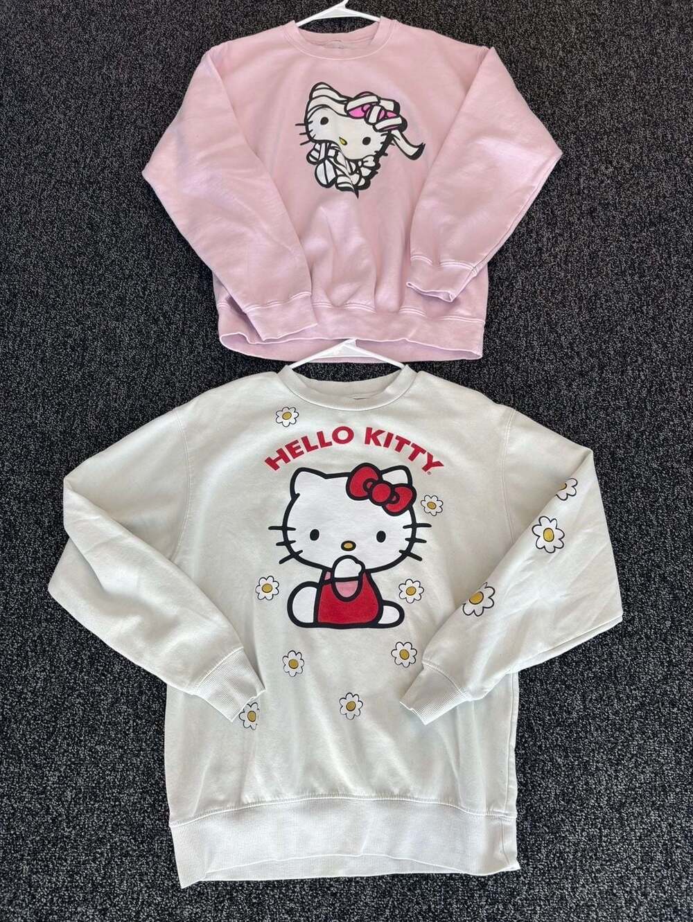 Hello Kitty Sanrio Graphic Sweatshirt Lot Size S